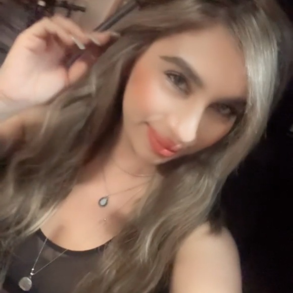 HELLO POSHERS=) - Picture 3 of 5